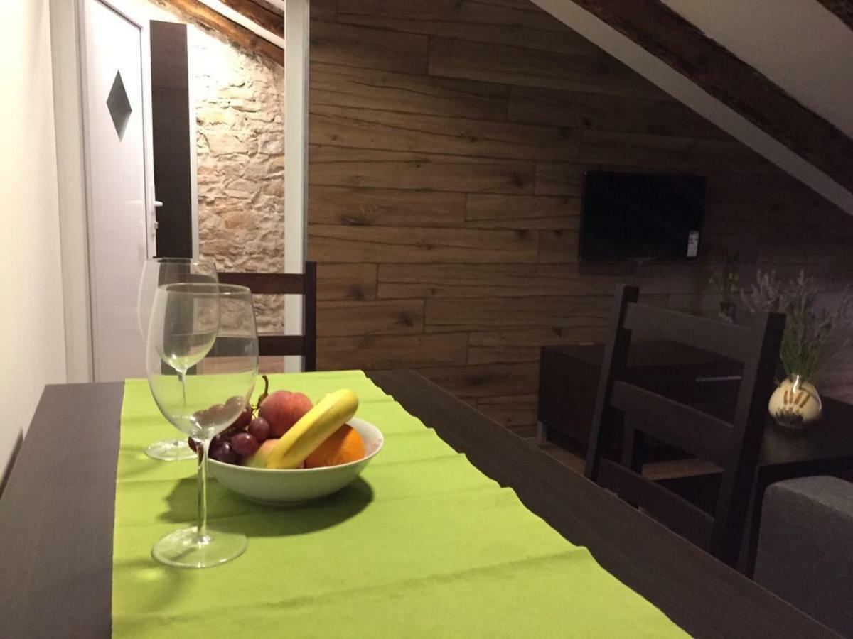 Ferienwohnung Lukadora Pula Exterior foto