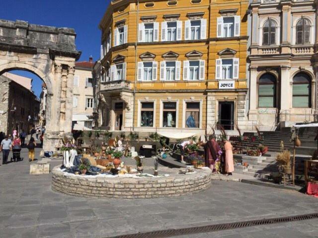 Ferienwohnung Lukadora Pula Exterior foto